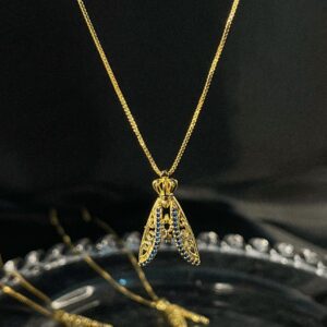 Colar Nossa Senhora Com Zircônias Azuis Banhado em Ouro 18k - Imagem 2